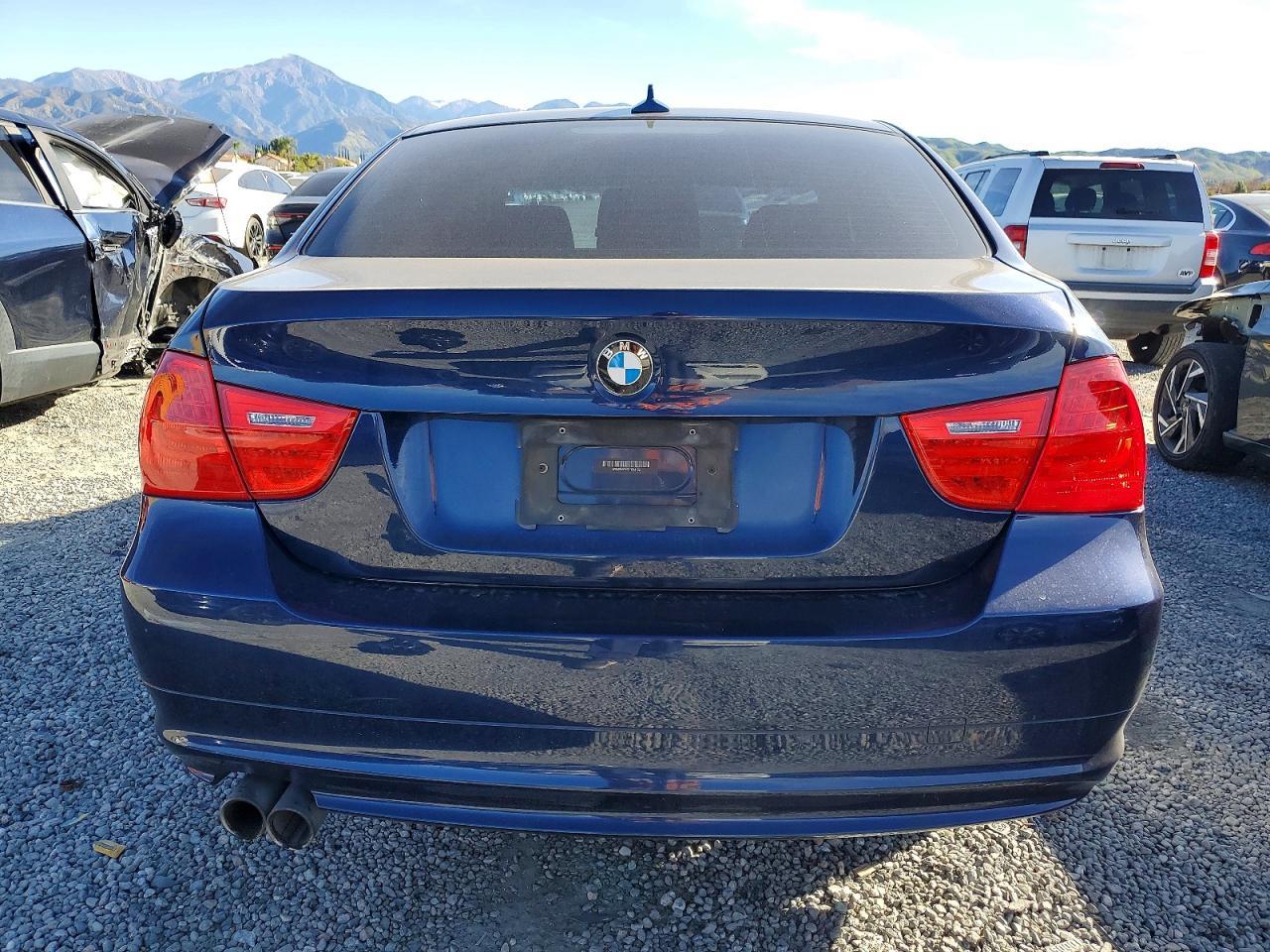 2011 BMW 3 SERIES