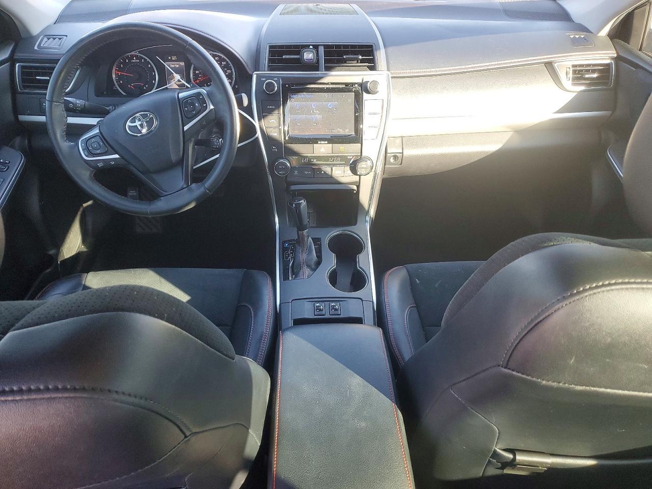 2017 TOYOTA CAMRY