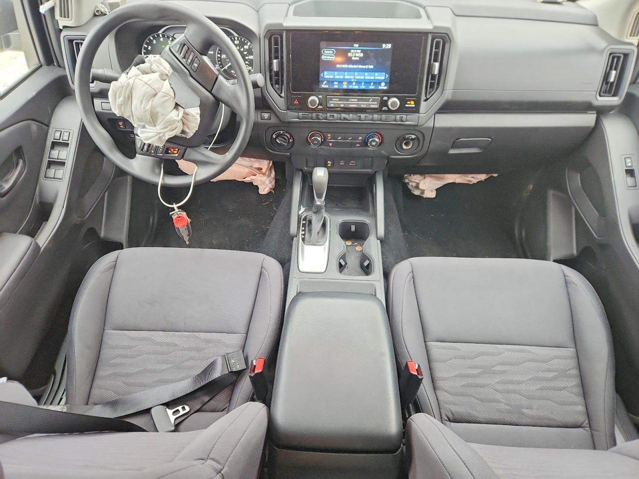 2025 NISSAN Frontier