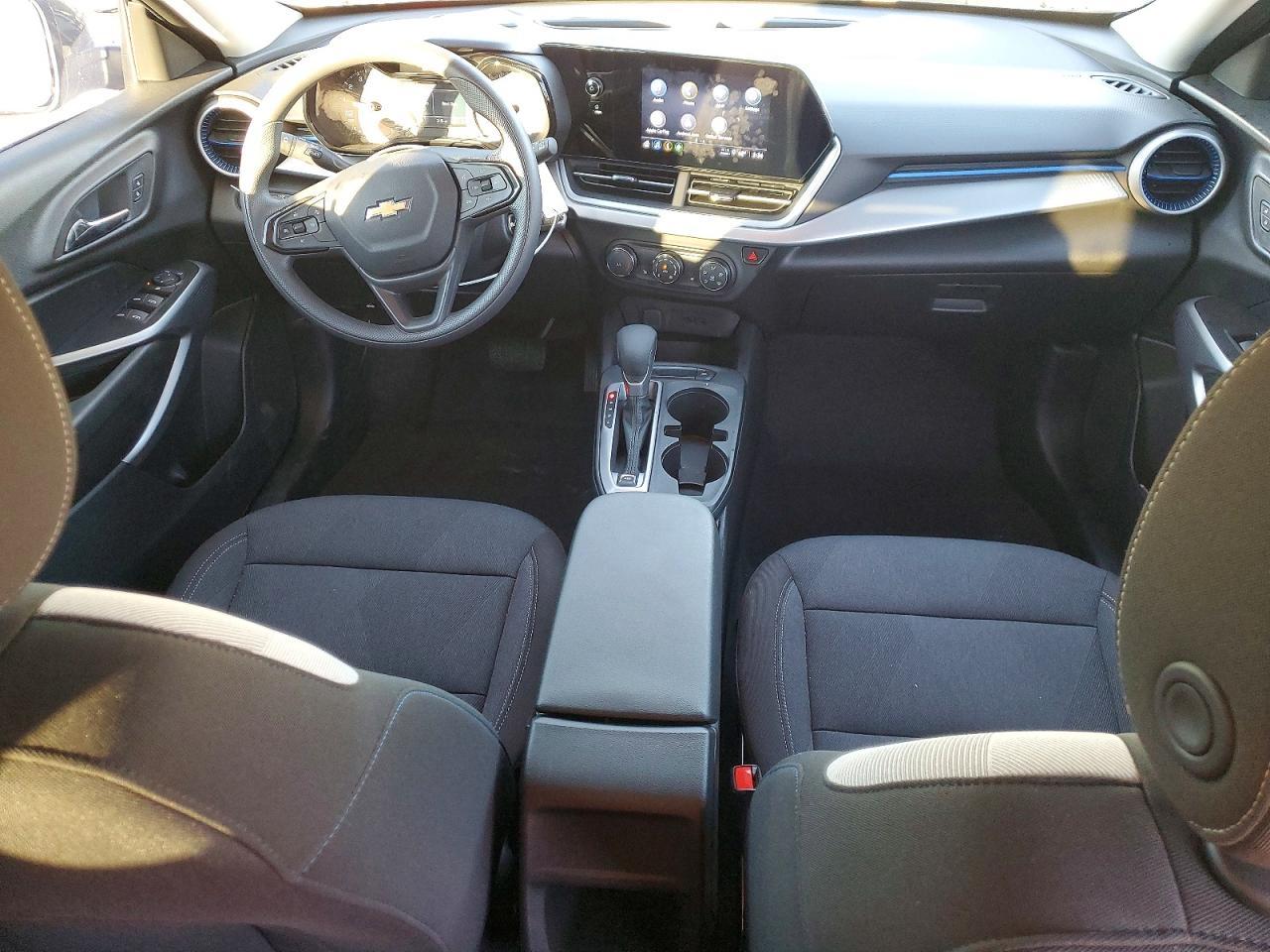 2025 CHEVROLET TRAX