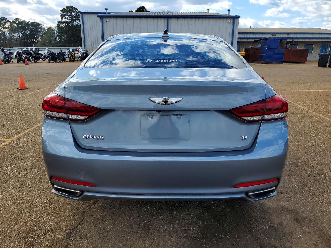 2016 HYUNDAI GENESIS