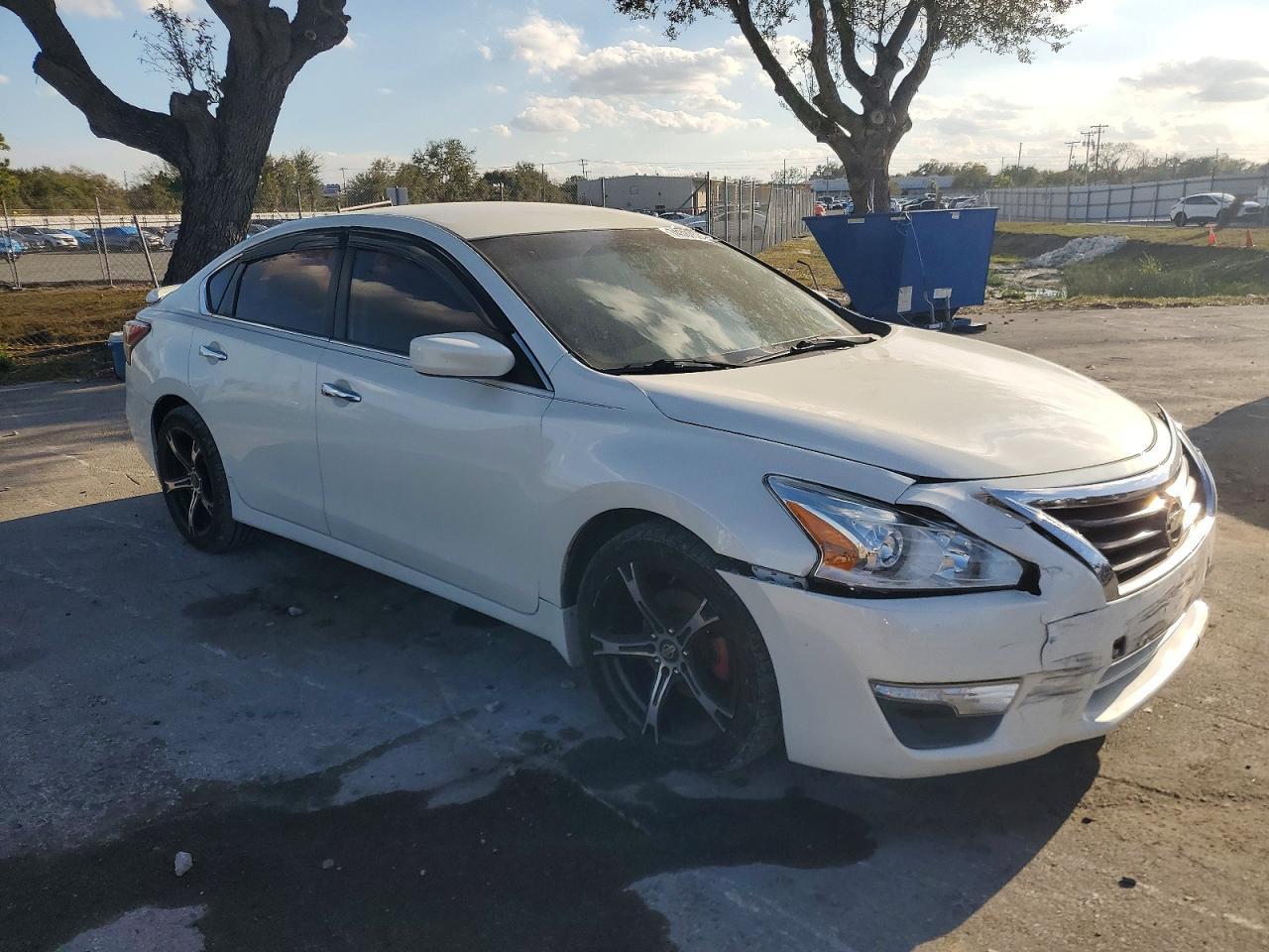 2015 NISSAN ALTIMA