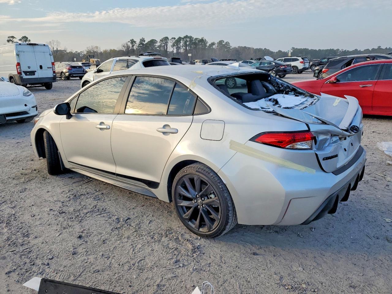 2025 TOYOTA COROLLA