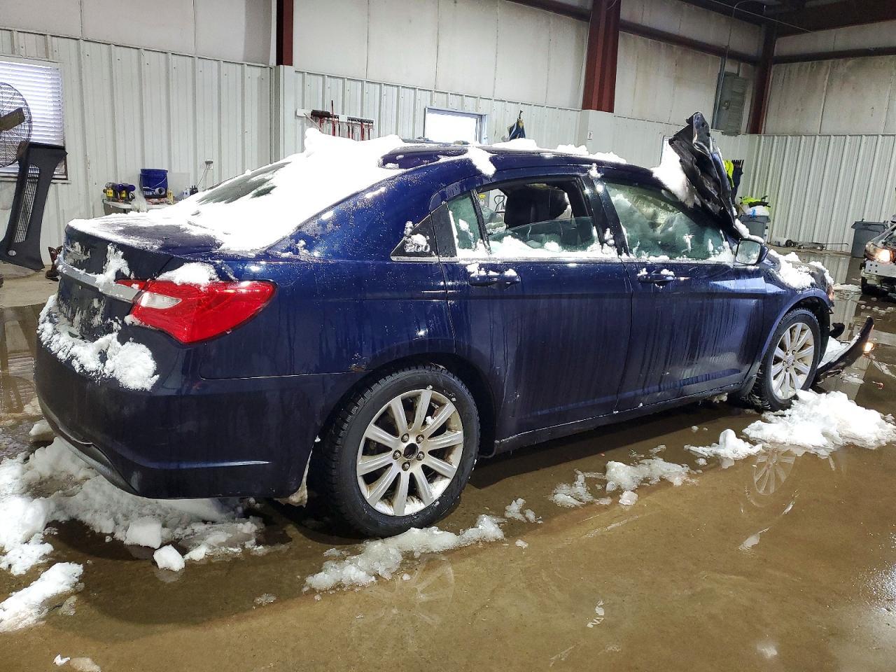 2013 CHRYSLER 200