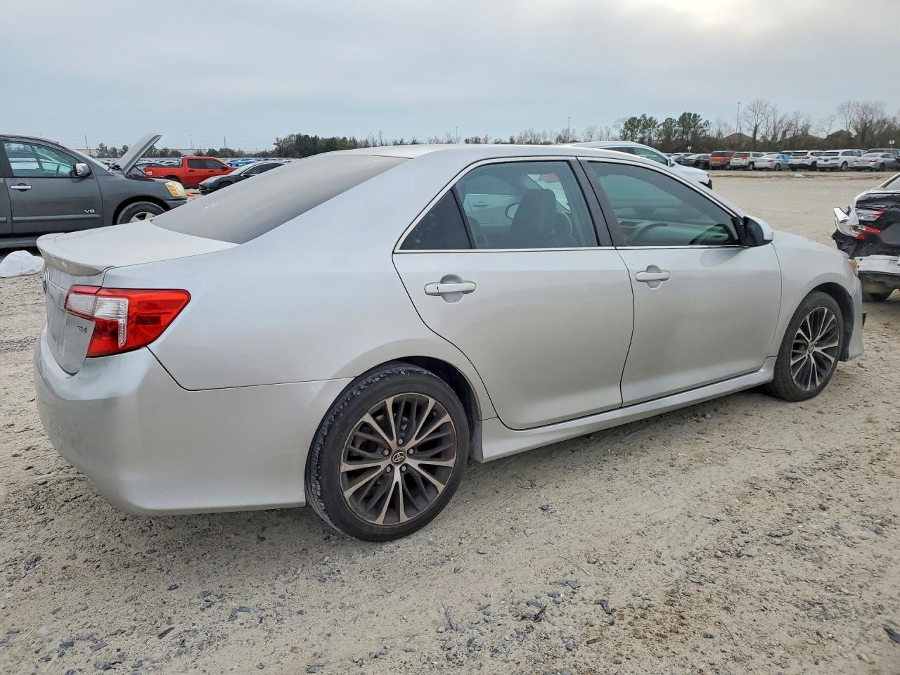 2013 TOYOTA CAMRY