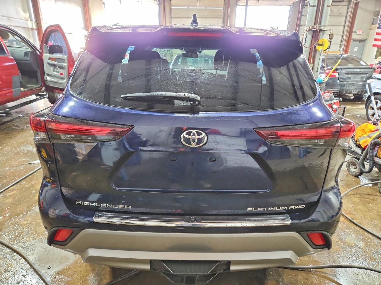 2025 TOYOTA HIGHLANDER