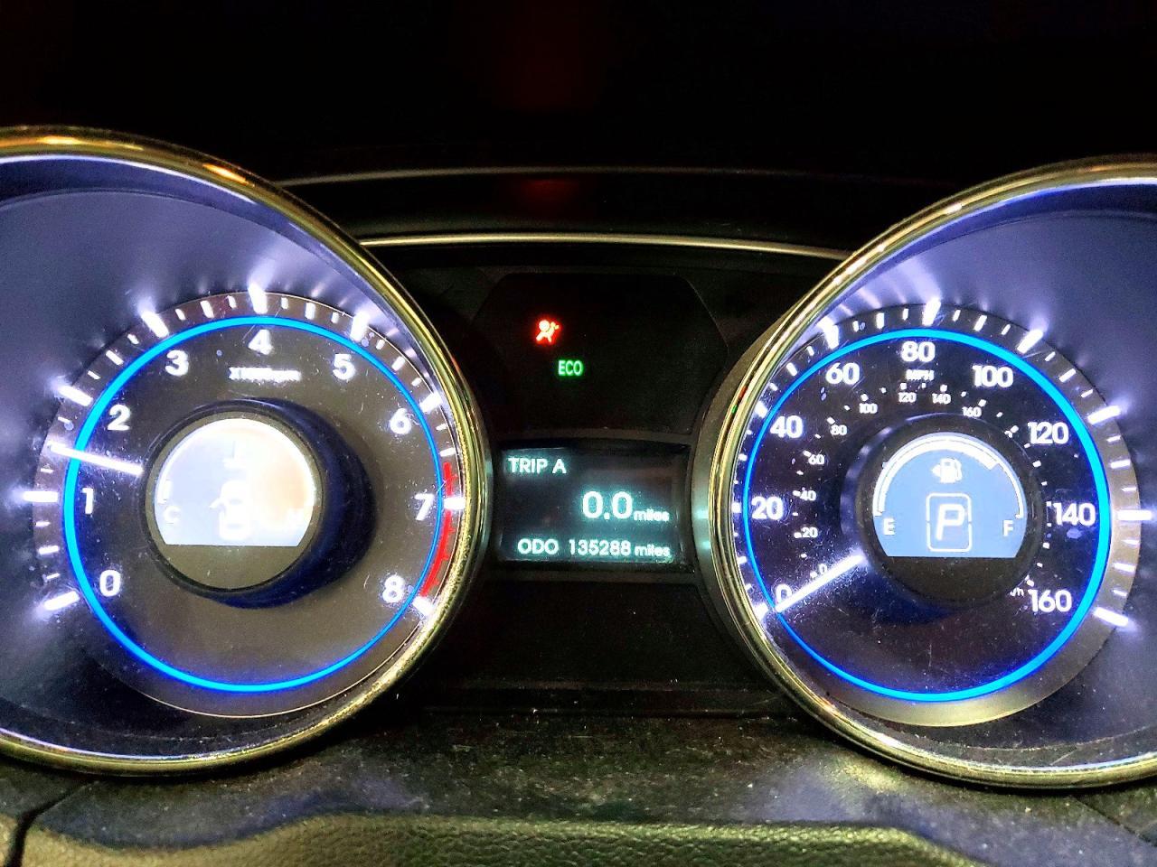 2011 HYUNDAI SONATA