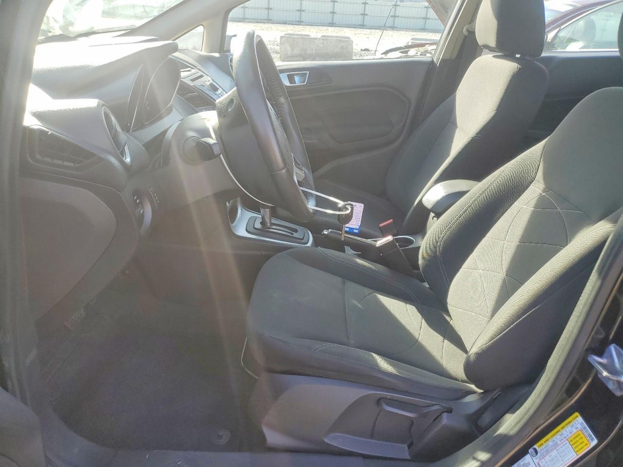 2015 FORD Fiesta