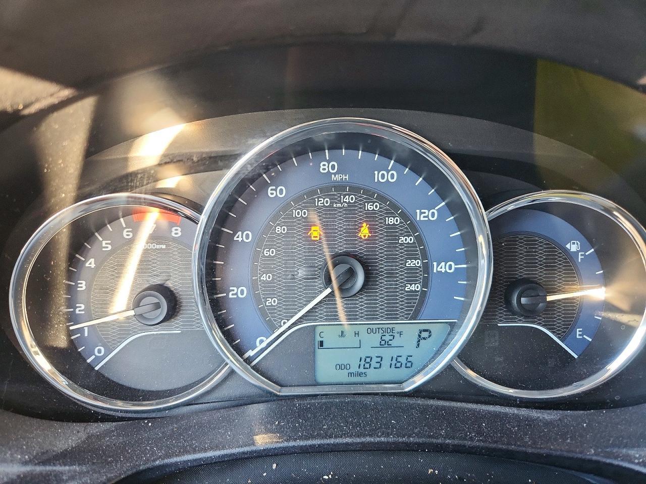 2015 TOYOTA COROLLA