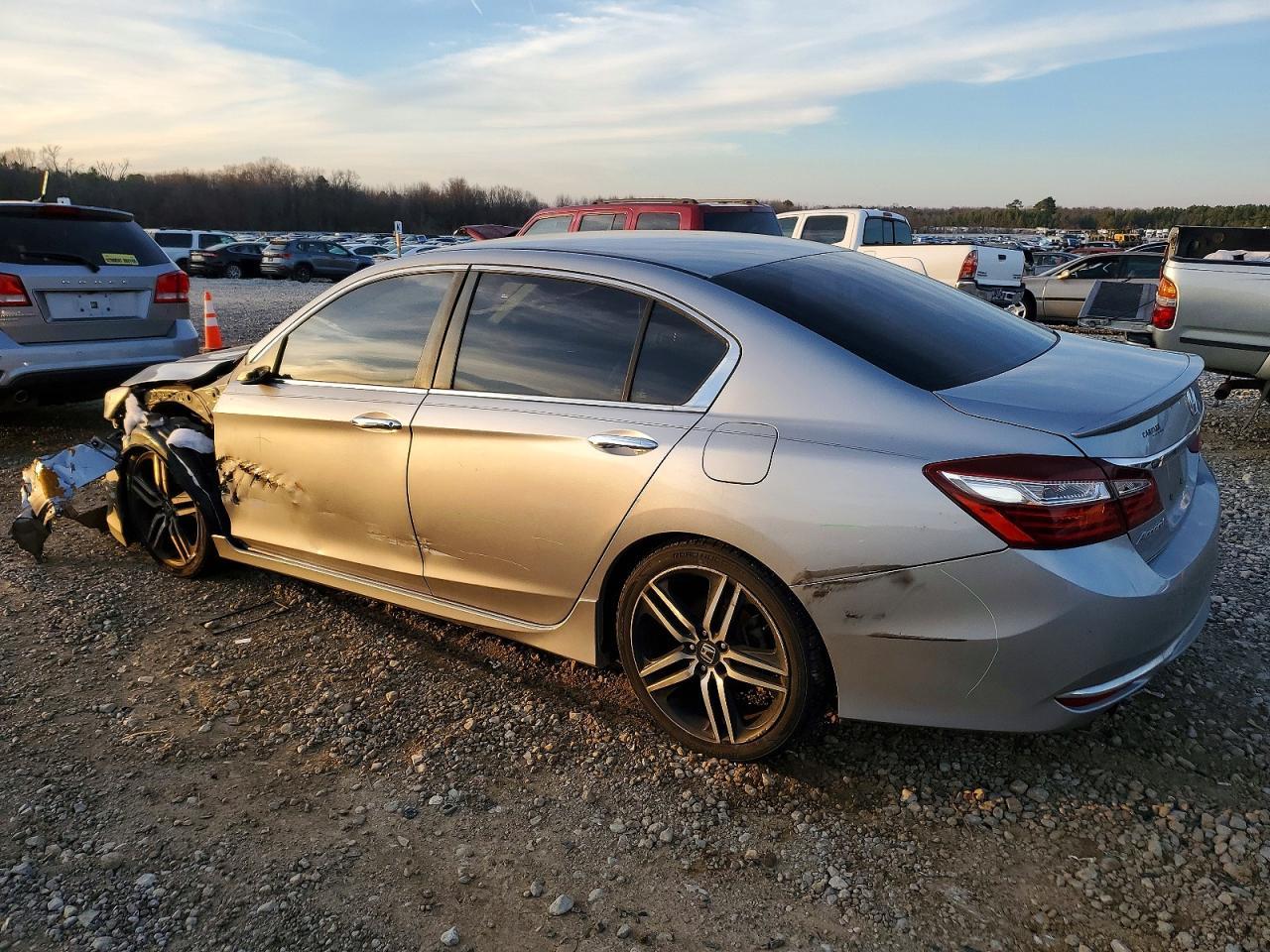 2016 HONDA ACCORD
