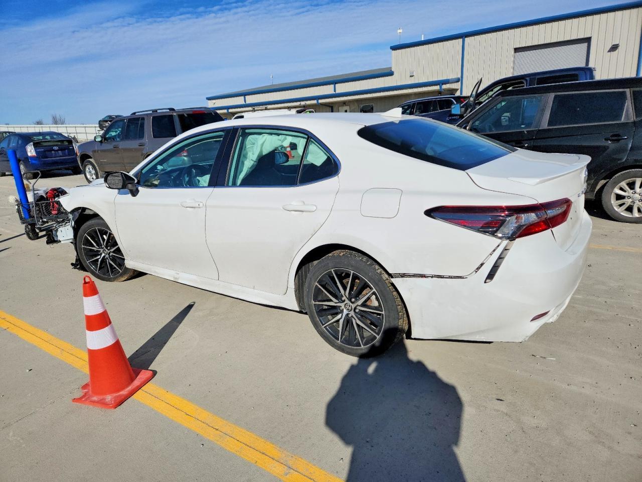 2021 TOYOTA CAMRY