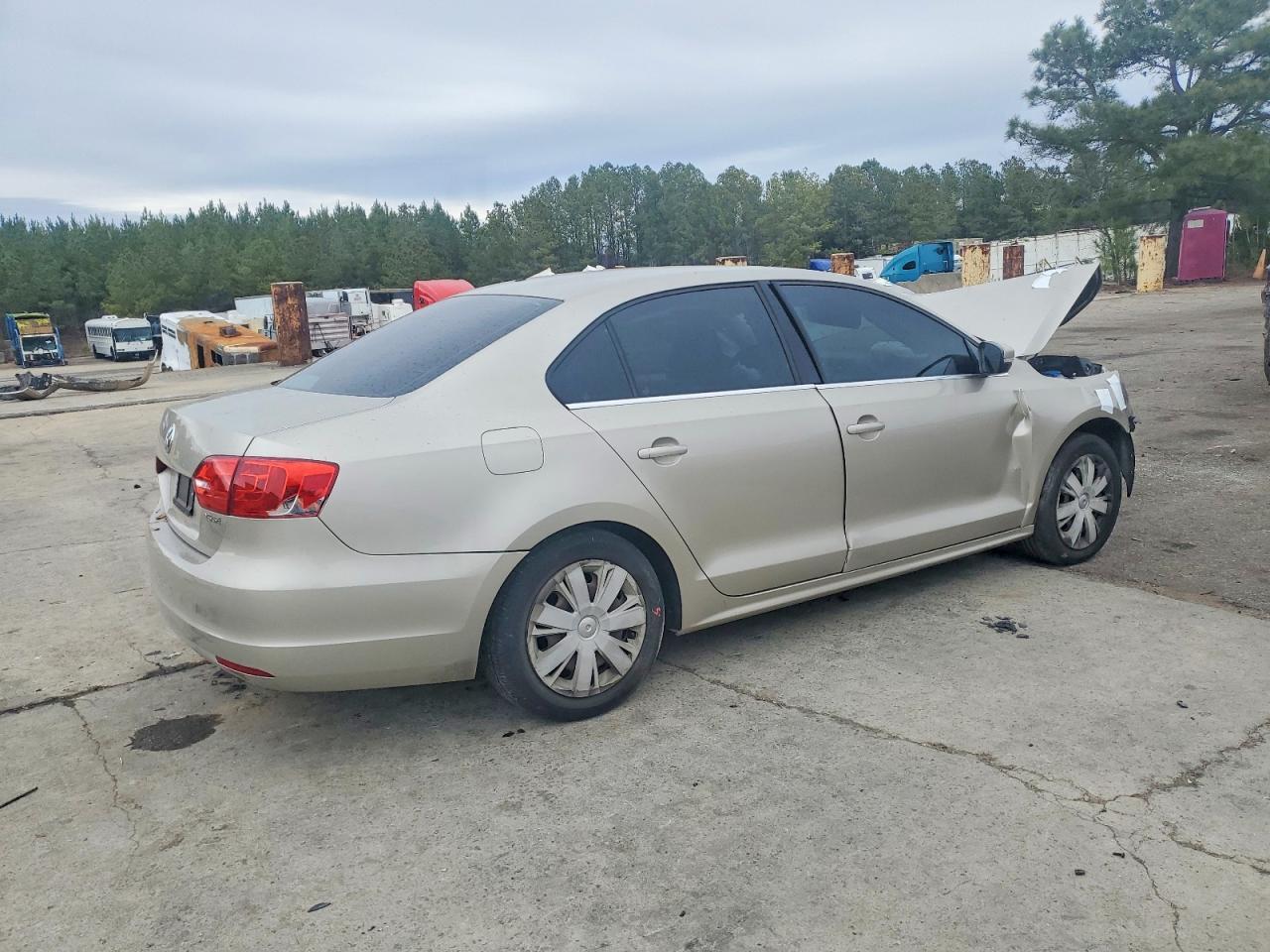 2013 VOLKSWAGEN JETTA