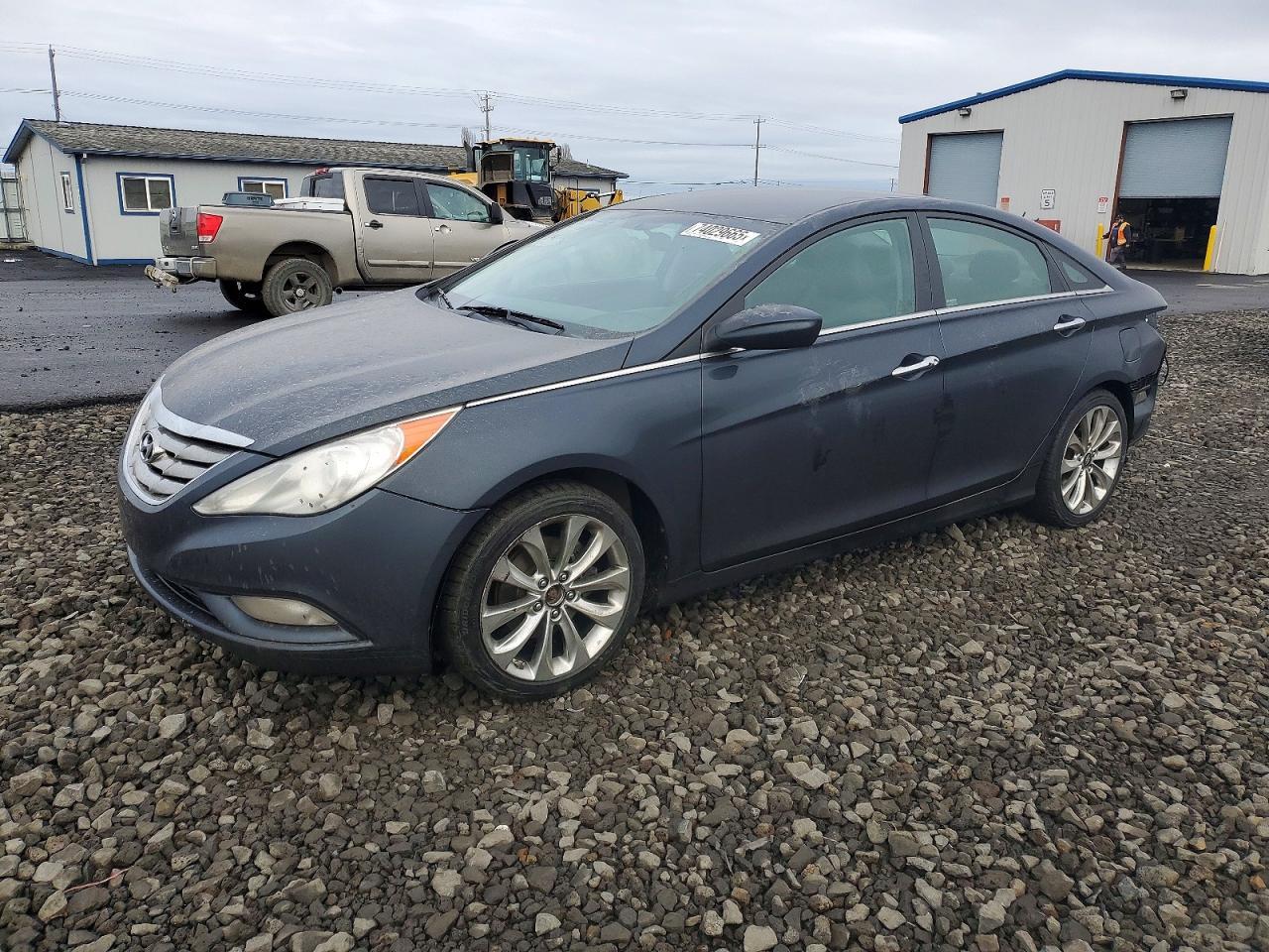2011 HYUNDAI SONATA