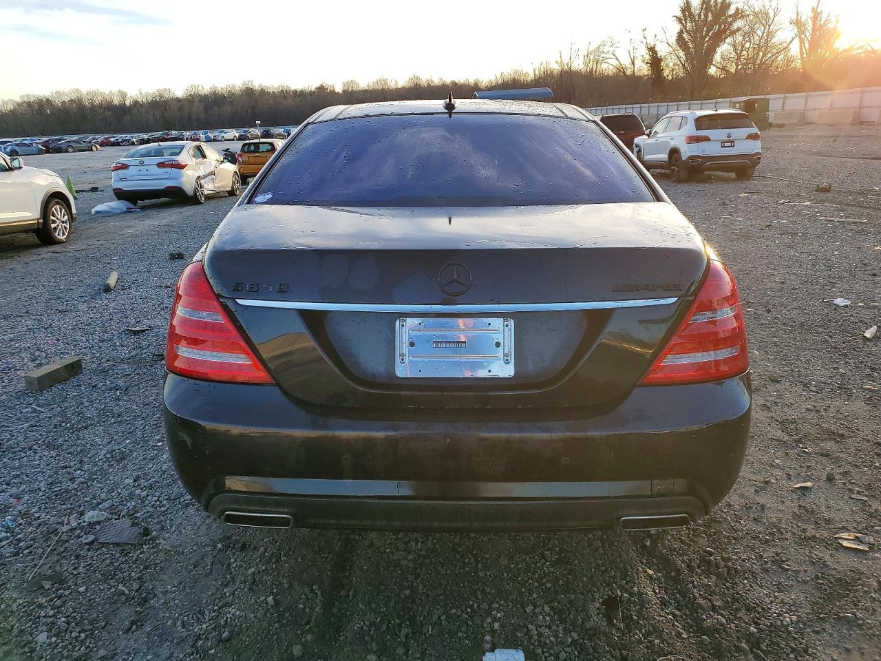 2012 MERCEDES-BENZ S-Class