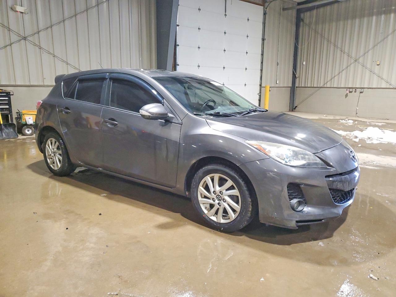2013 MAZDA 3