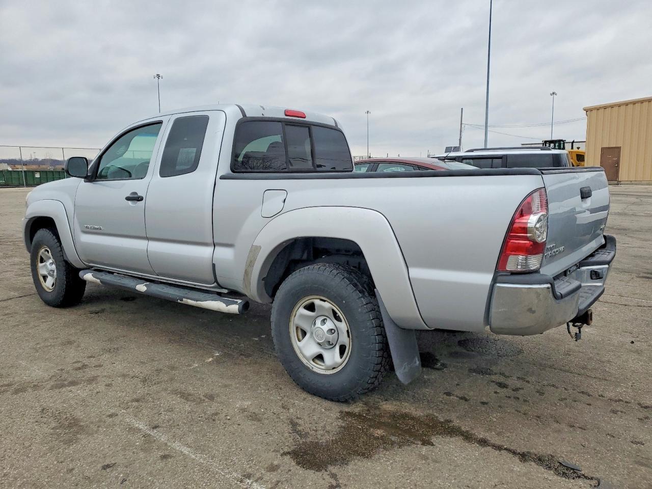 2011 TOYOTA TACOMA