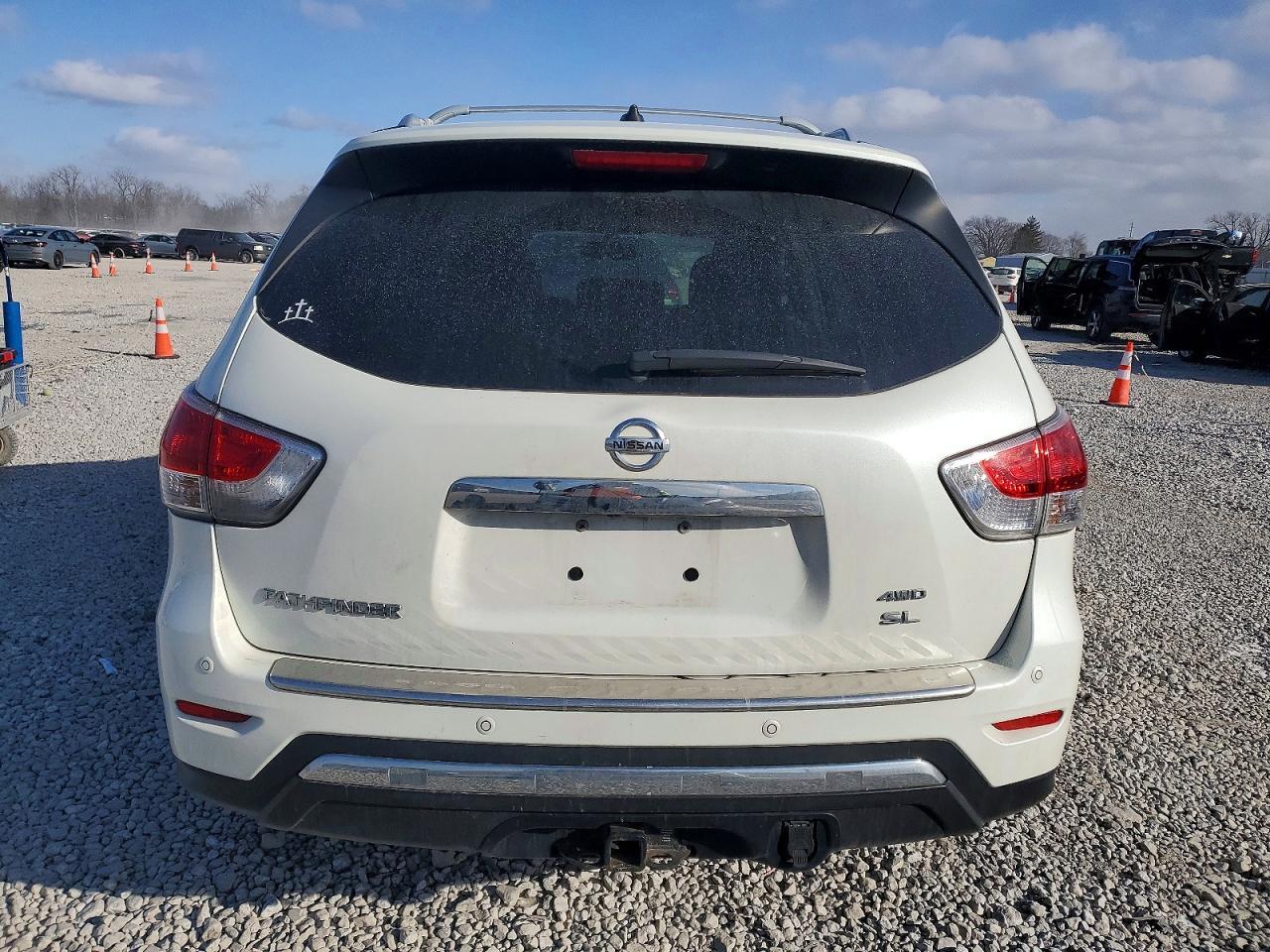 2016 NISSAN PATHFINDER