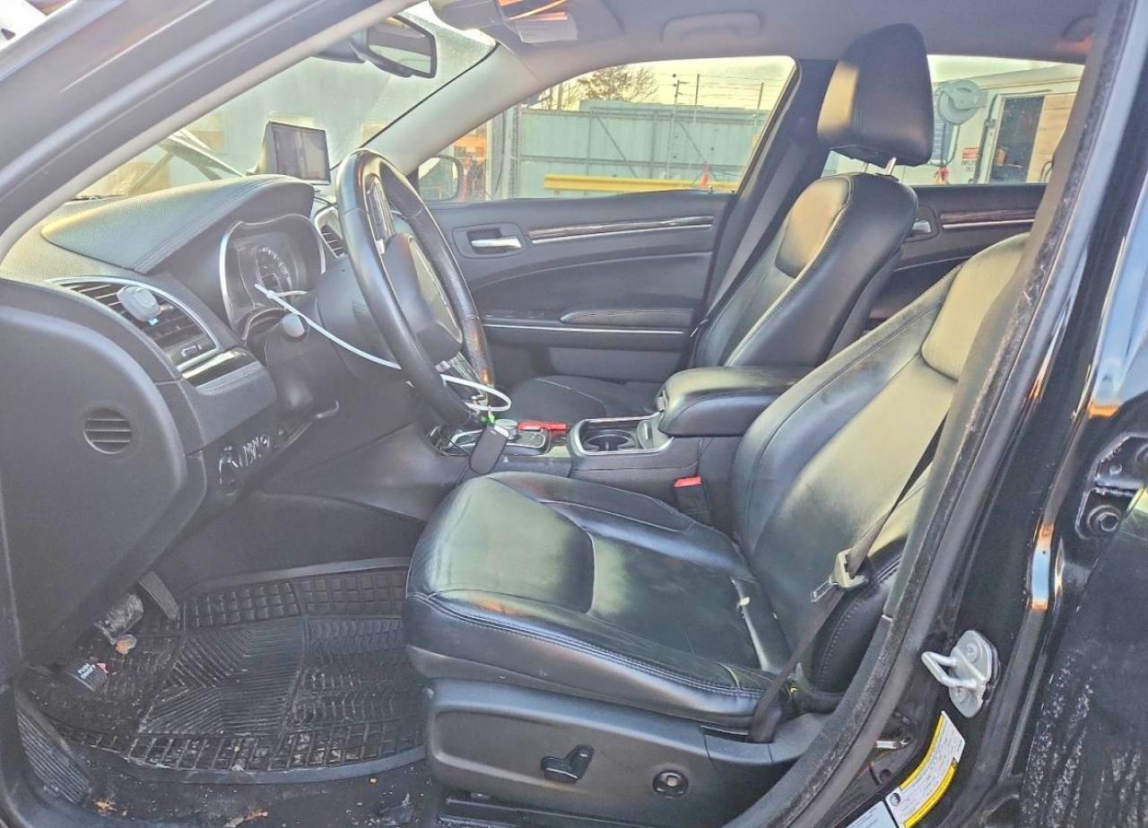 2015 CHRYSLER 300