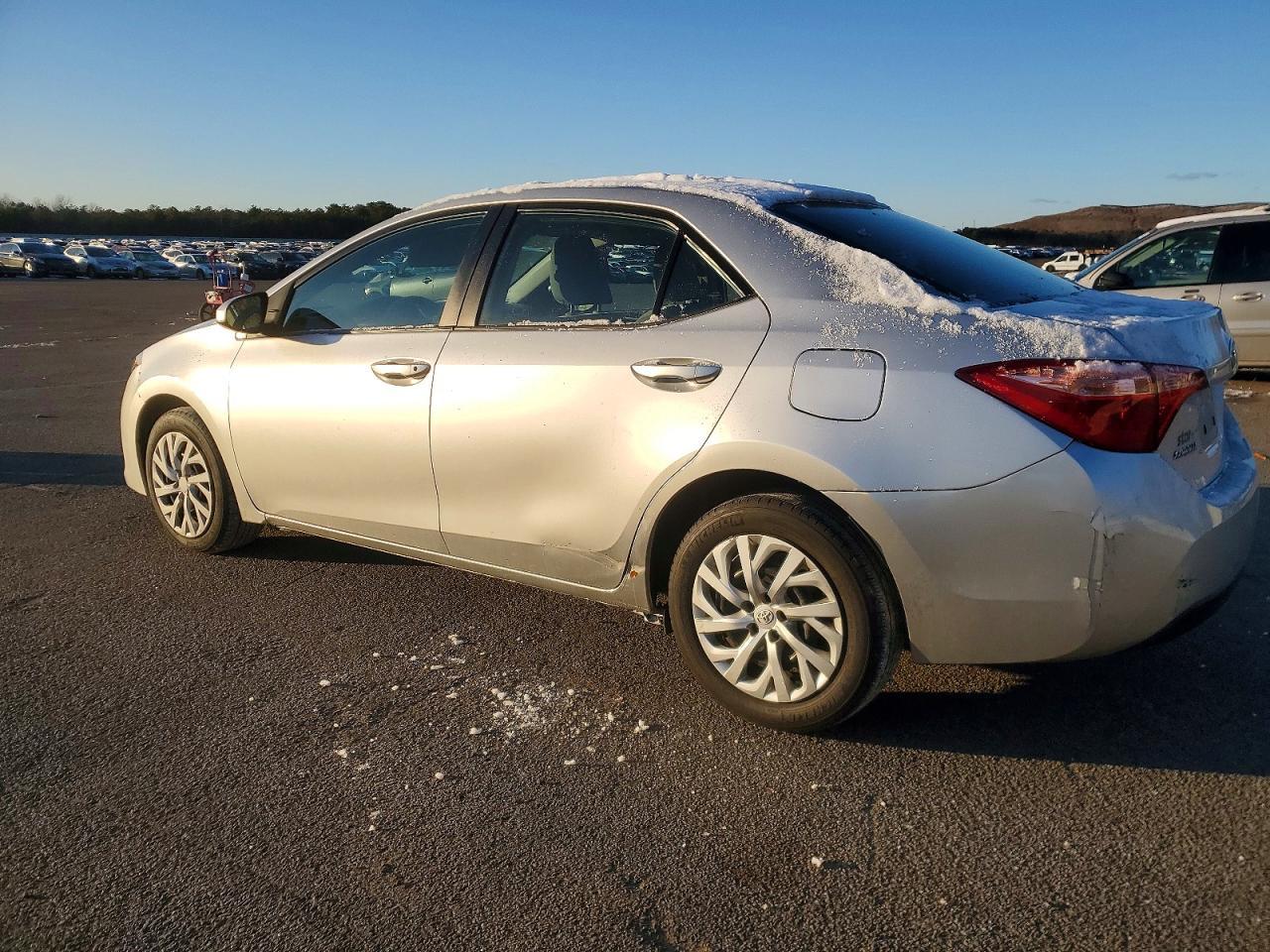 2018 TOYOTA COROLLA