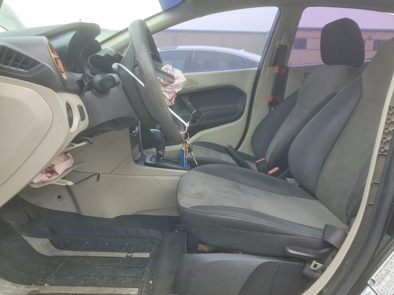 2013 FORD Fiesta
