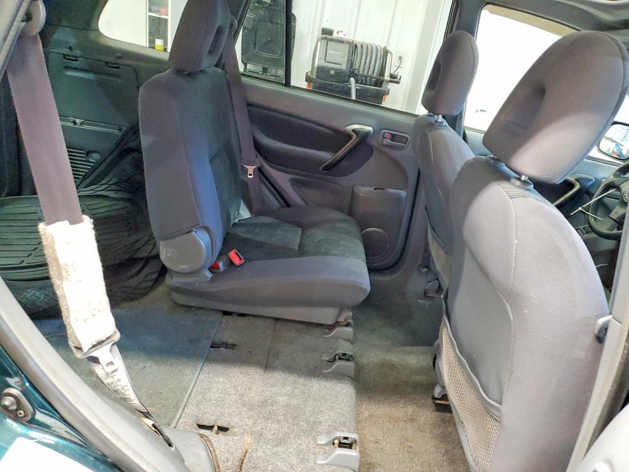 2003 TOYOTA RAV4