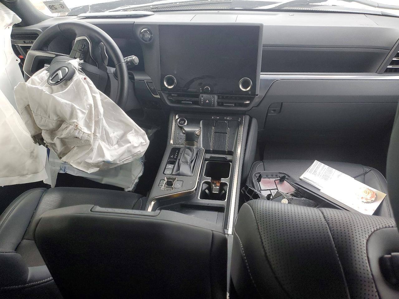 2024 LEXUS GX 550