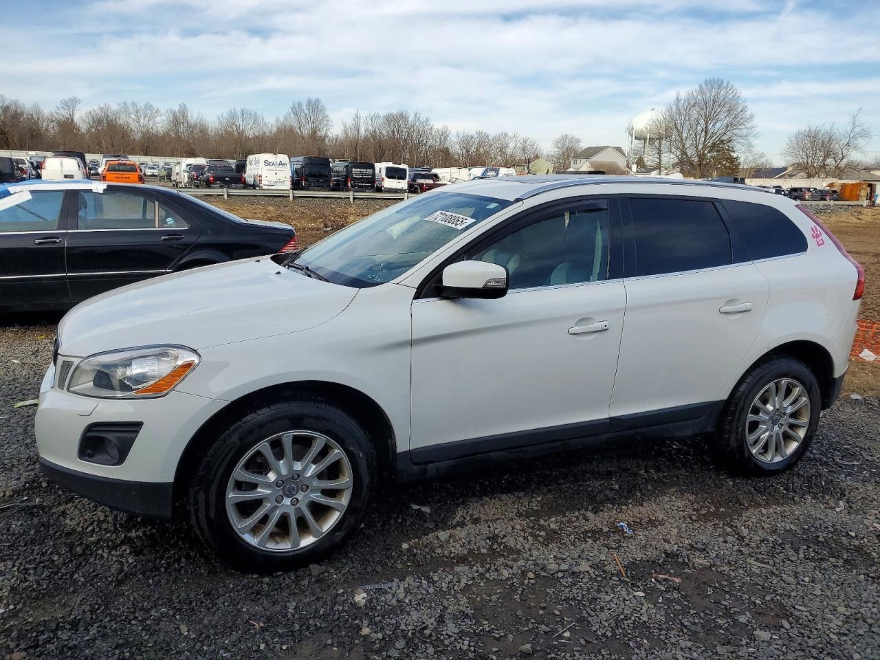 2010 VOLVO XC60