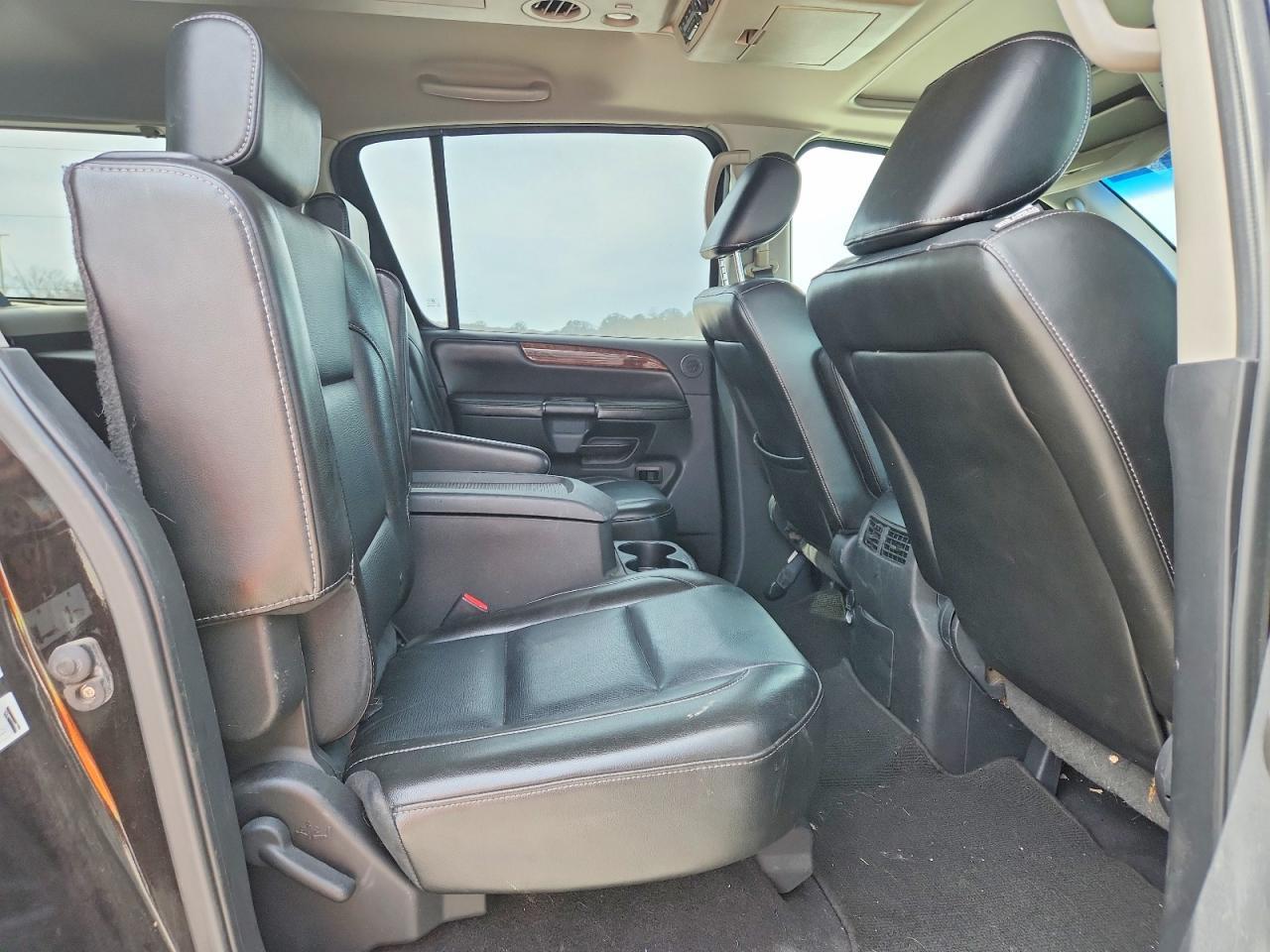 2011 NISSAN Armada