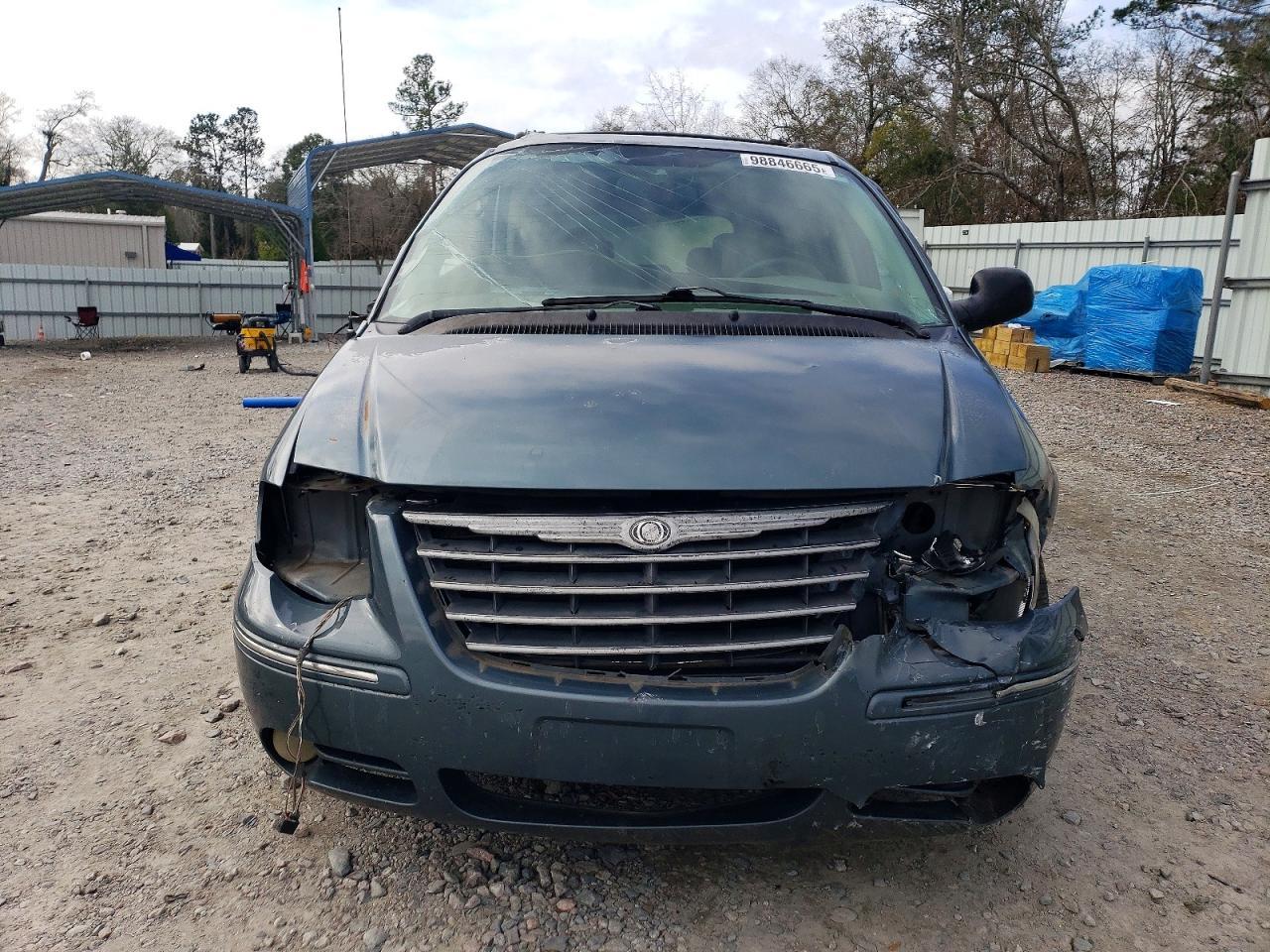 2005 CHRYSLER Town And C