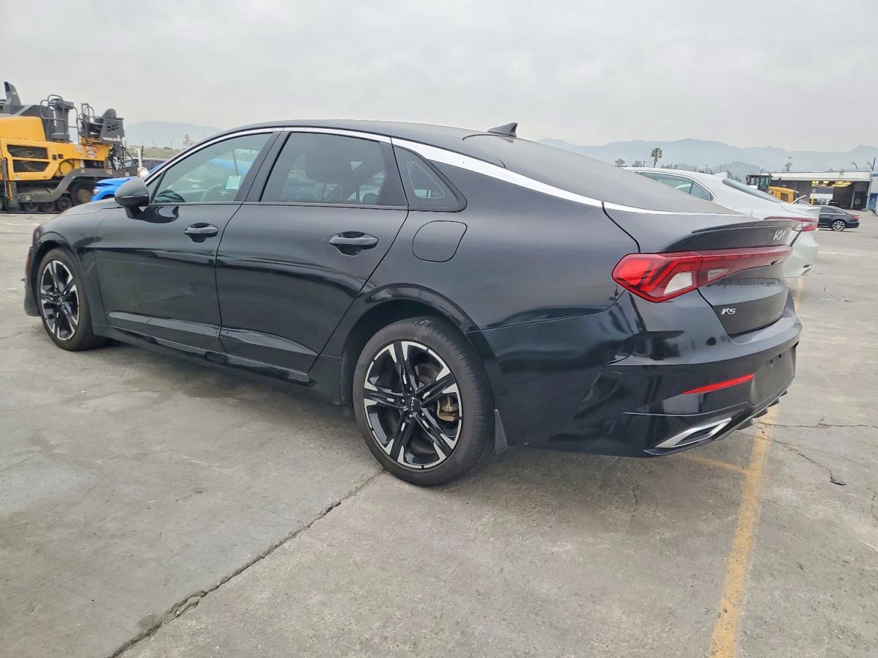 2022 KIA K5