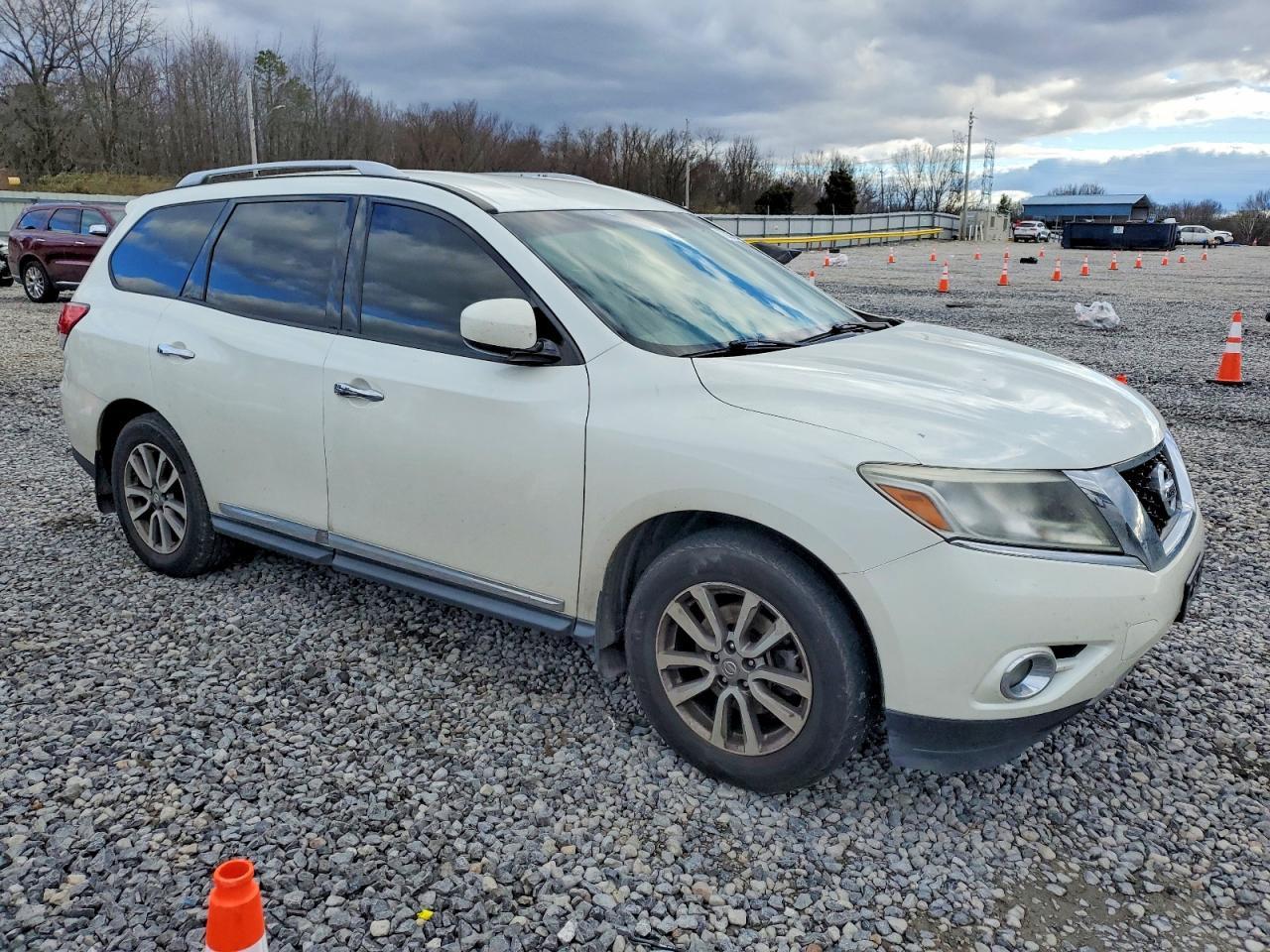 2015 NISSAN PATHFINDER