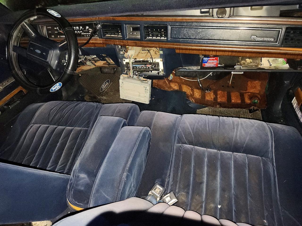 1989 FORD Crown Vict