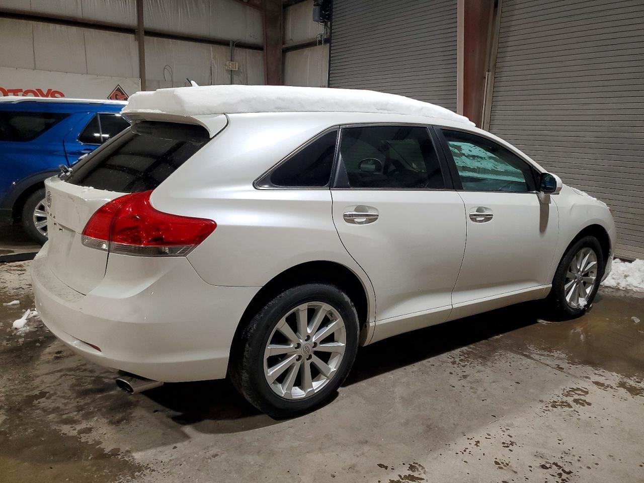2010 TOYOTA VENZA