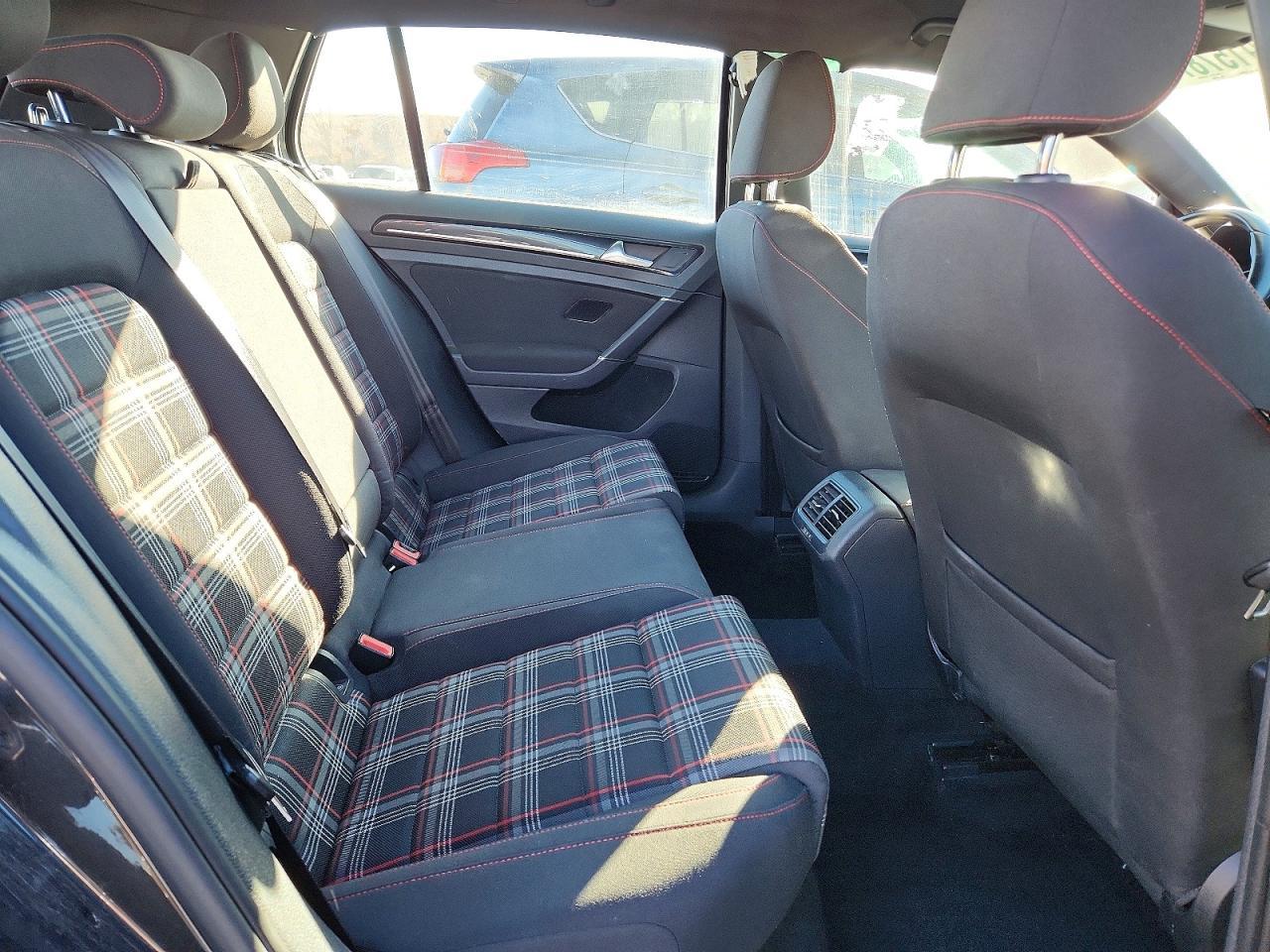 2017 VOLKSWAGEN GTI
