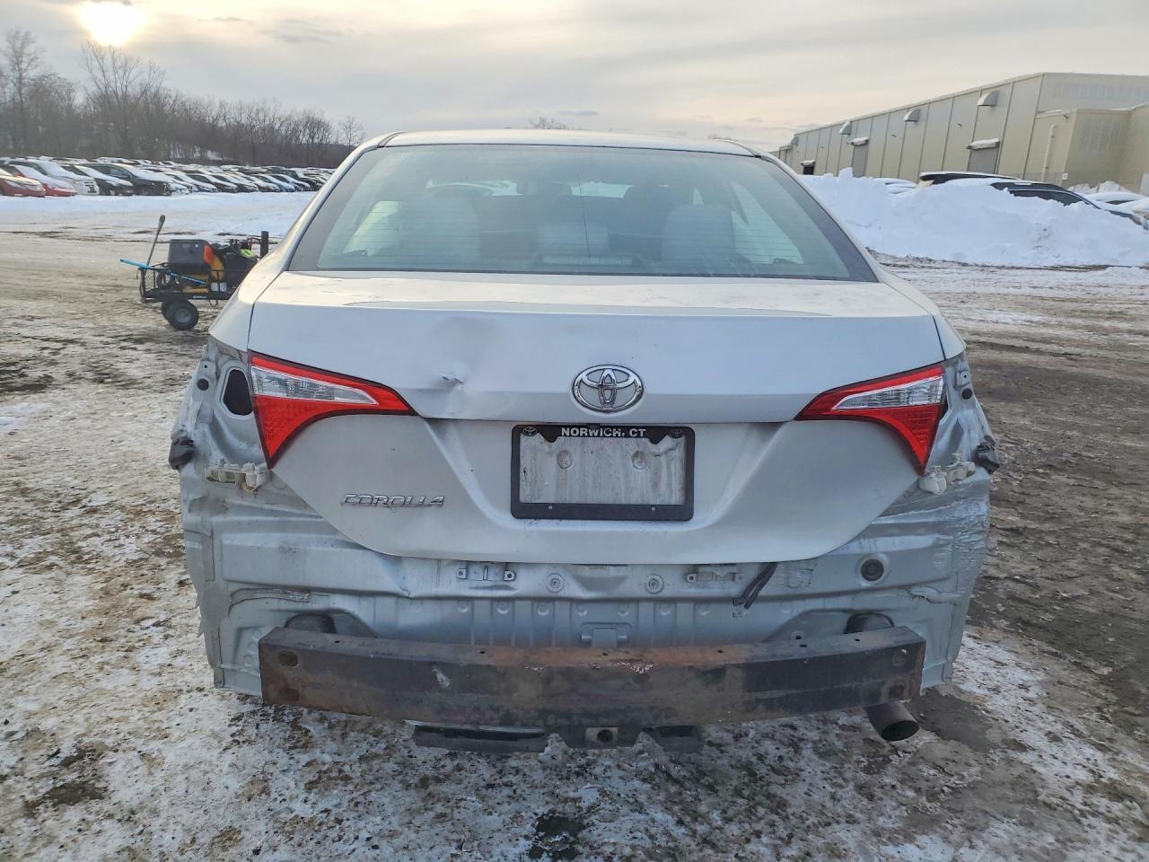2016 TOYOTA COROLLA