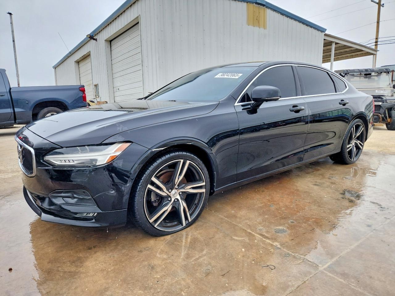2018 VOLVO S90