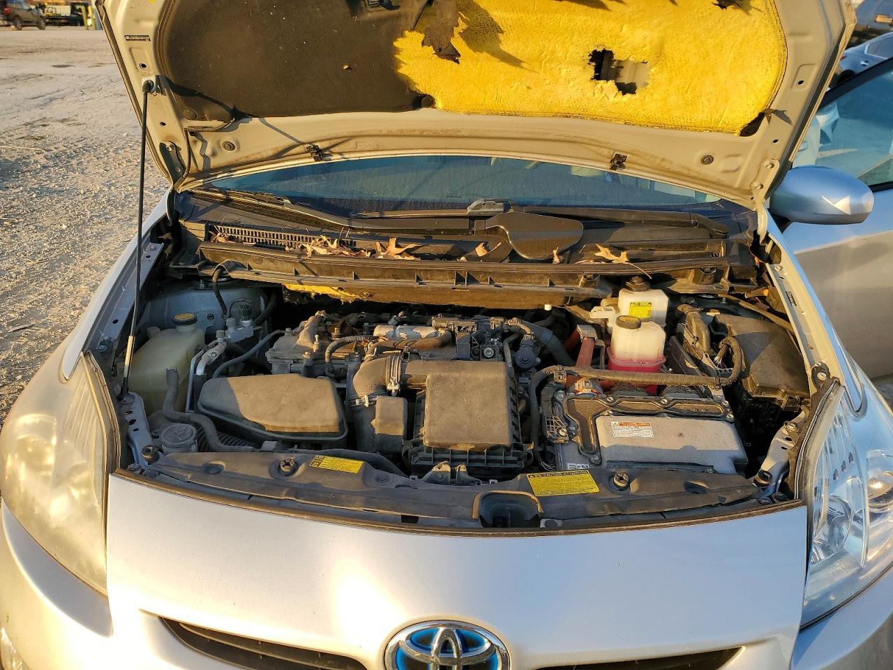 2011 TOYOTA PRIUS