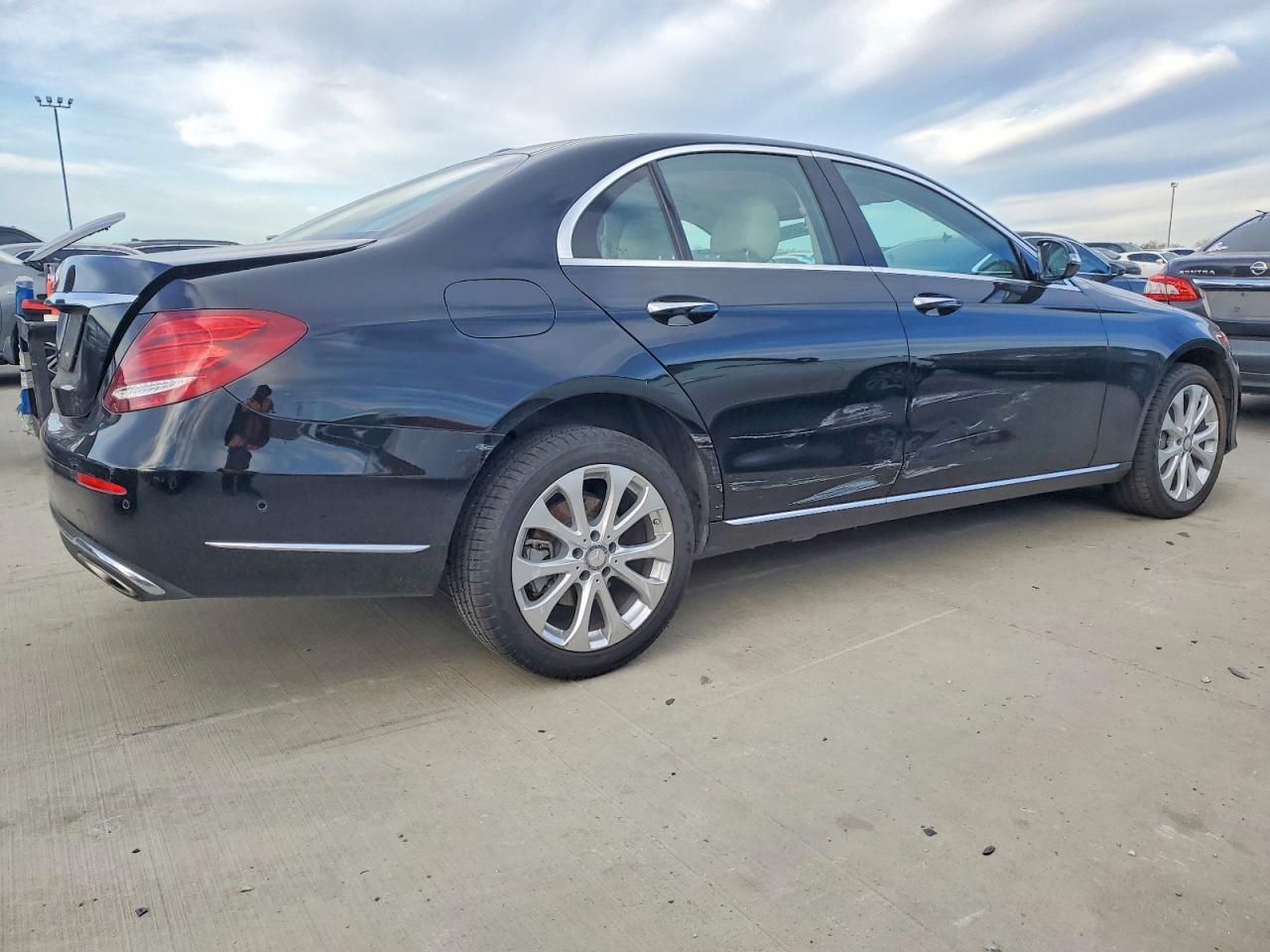 2017 MERCEDES-BENZ E-Class