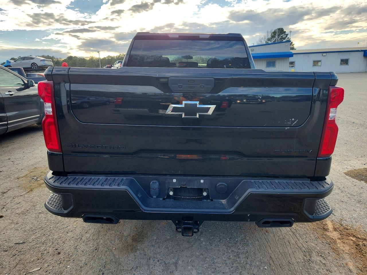 2021 CHEVROLET Silverado