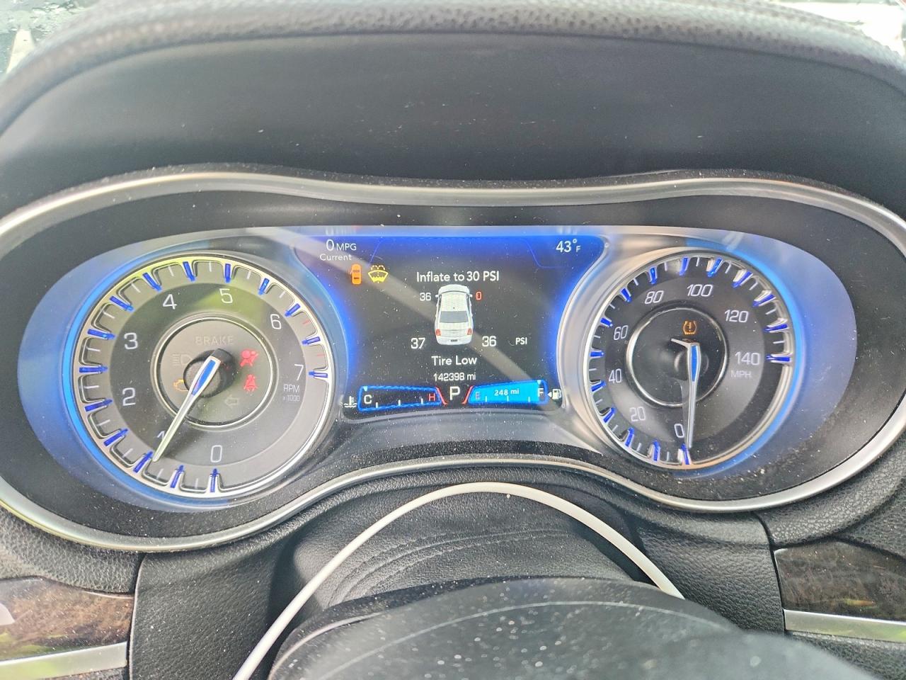2019 CHRYSLER 300