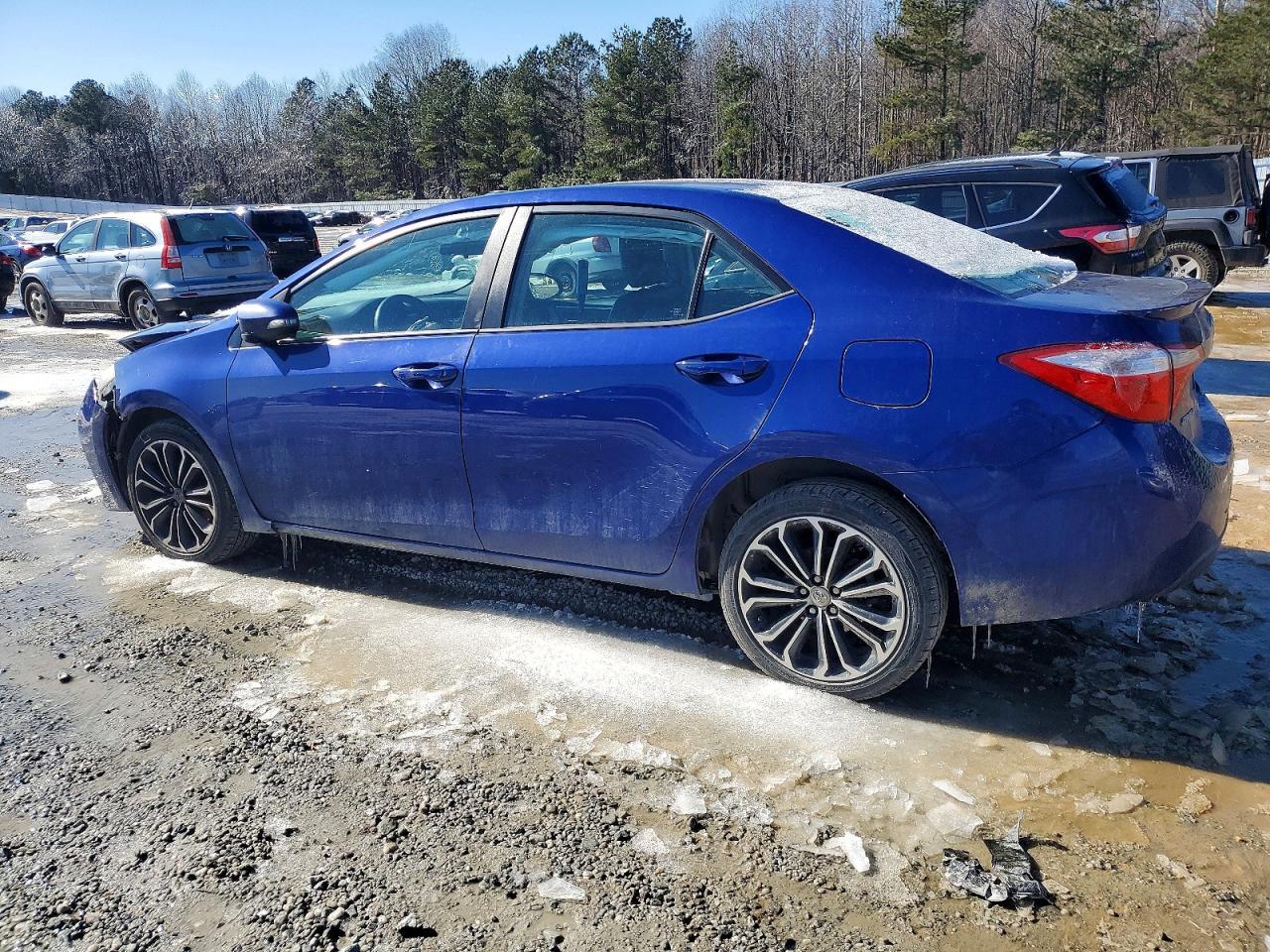 2015 TOYOTA COROLLA