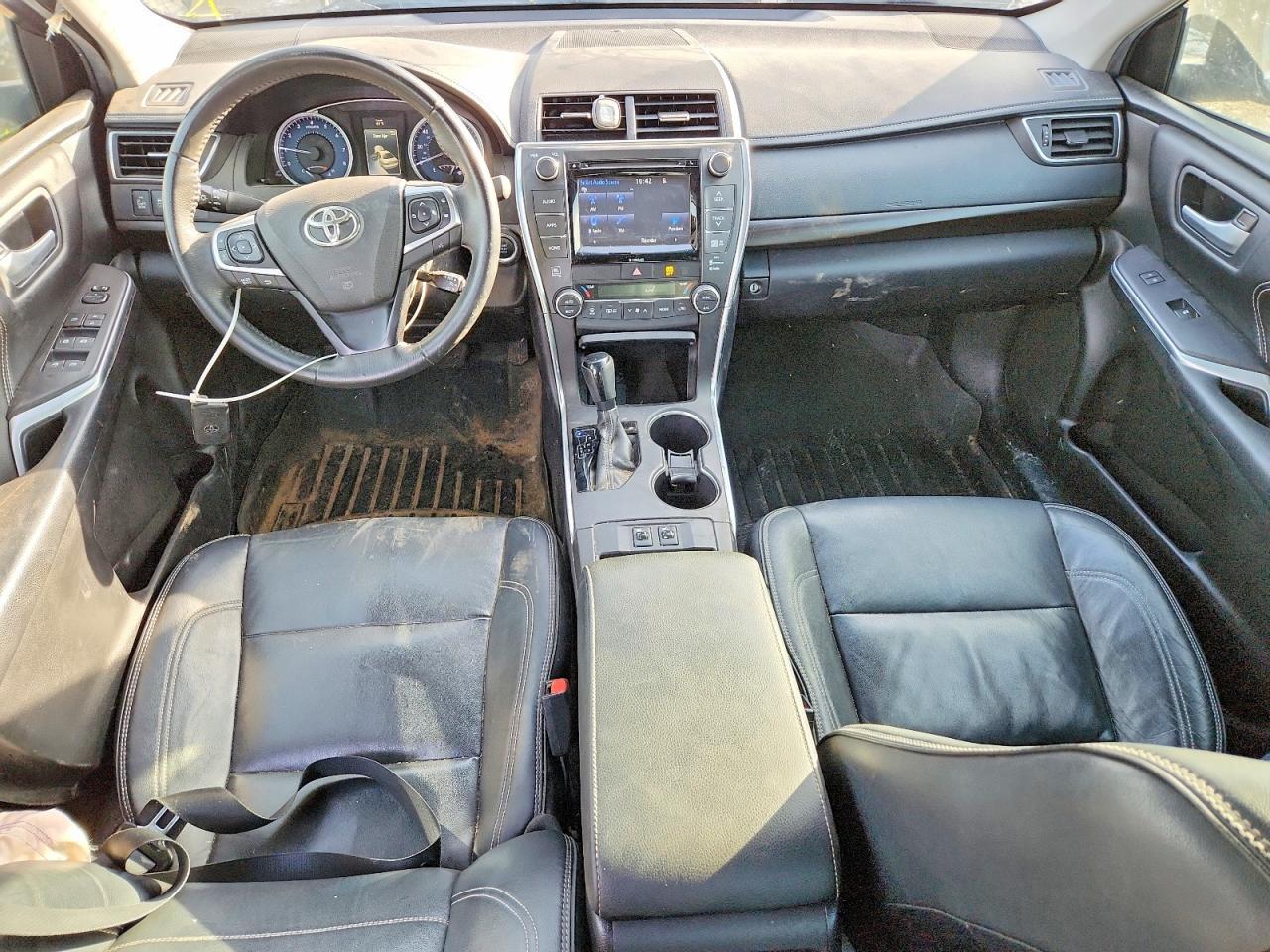 2017 TOYOTA CAMRY