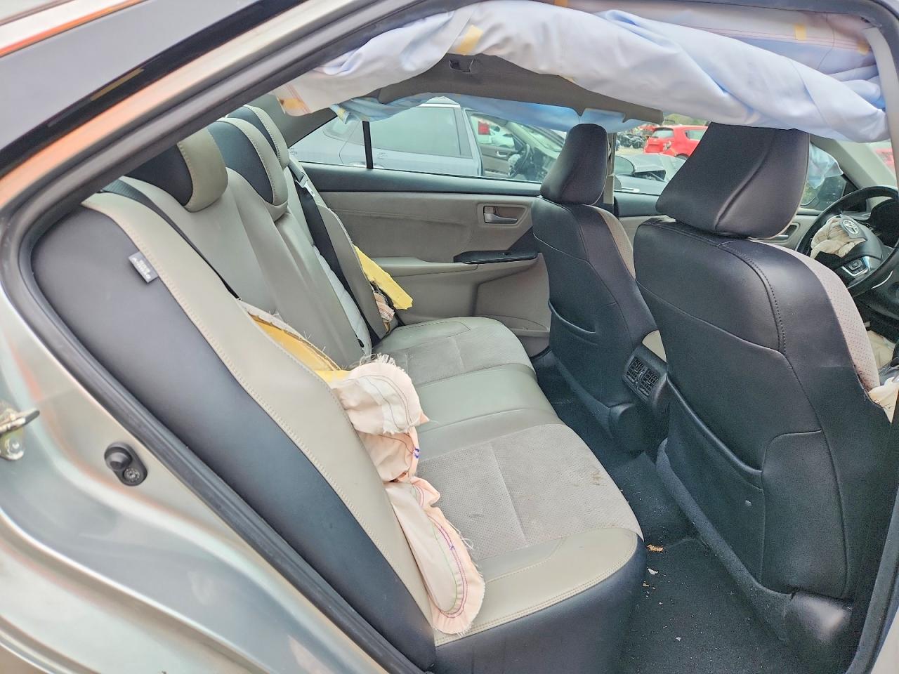 2016 TOYOTA CAMRY