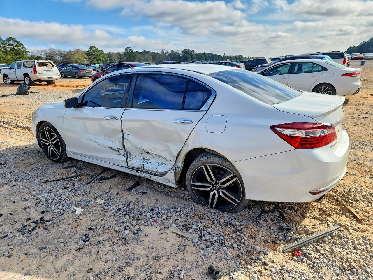 2017 HONDA ACCORD