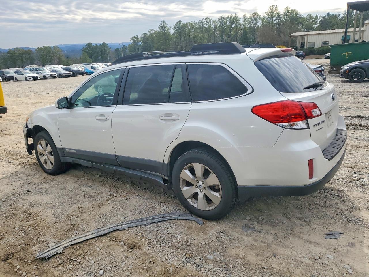 2012 SUBARU Outback