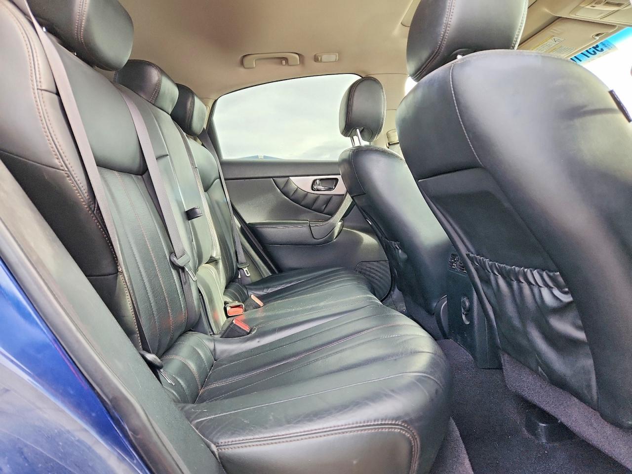 2012 INFINITI FX35