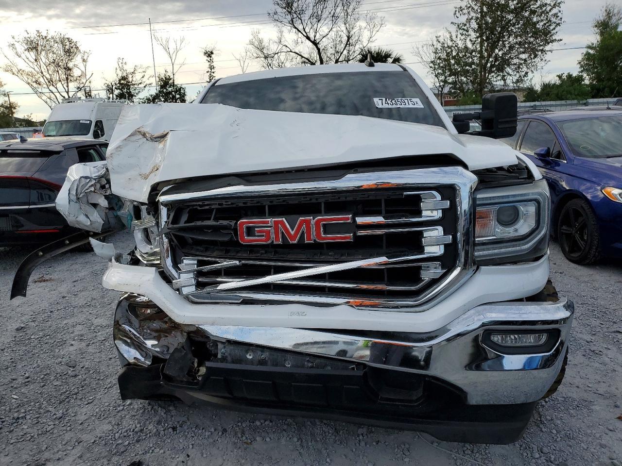 2018 GMC Sierra