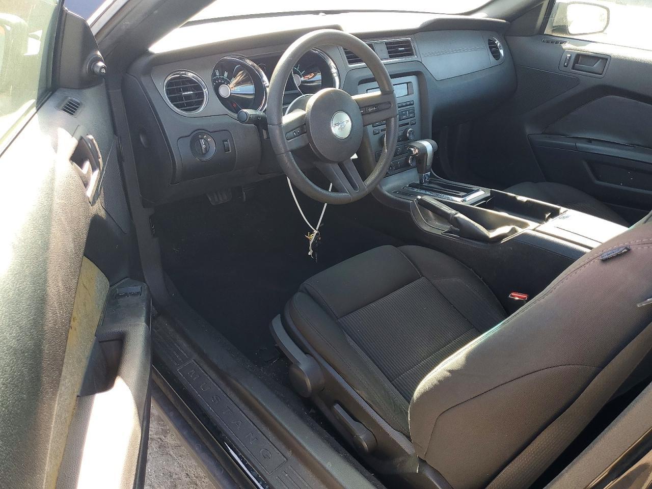 2010 FORD MUSTANG