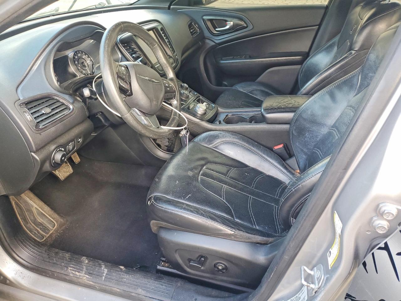 2015 CHRYSLER 200
