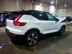 2022 VOLVO XC40